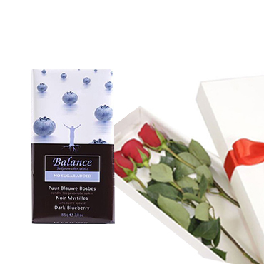 Caja de 03 Rosas m�s Tableta de Chocolate Balance Sin Az�car